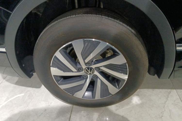 Used Volkswagen Tiguan L New Energy 2023 430 PHEV Plug-in Hybrid Prestige Edition
