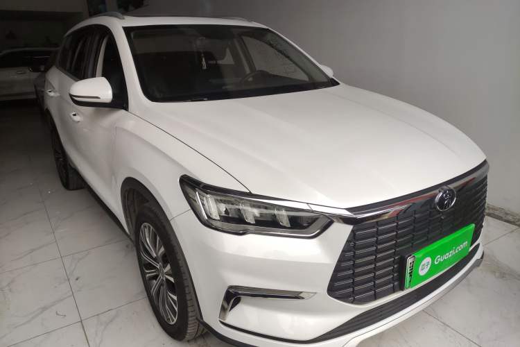 Used BYD Song Pro New Energy 2019 EV High-Power Luxury Model
