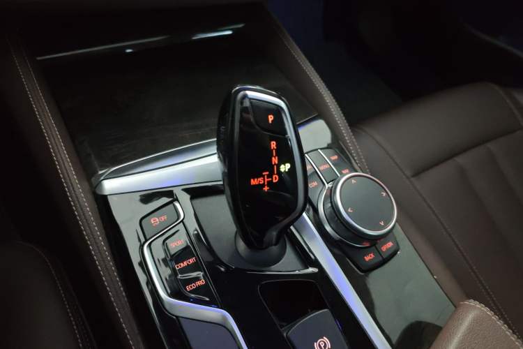 Used BMW 5 Series 2019 525Li M Sport Package
