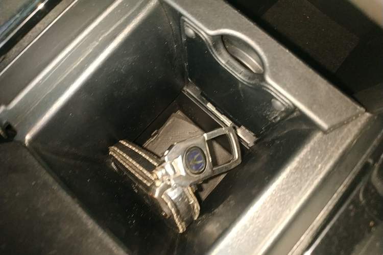 Used Changan Eado 2019 High-Energy Edition 1.6L GDI Manual Pioneer Model China VI Standard
