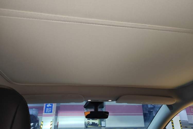 Used Tesla Model Y 2021 Long-Range All-Wheel-Drive Version 3D7