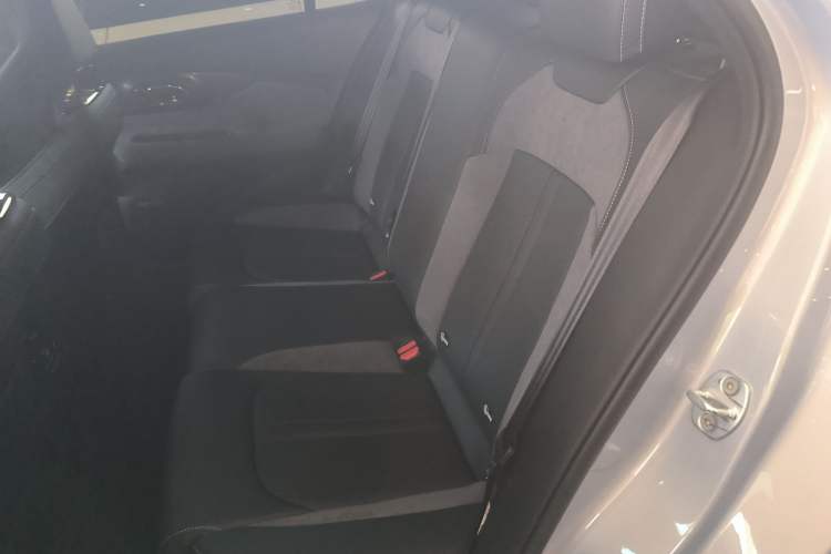 Used GAC Trumpchi EMPOW 2024 400T Automatic Yingbao R PRO Edition
