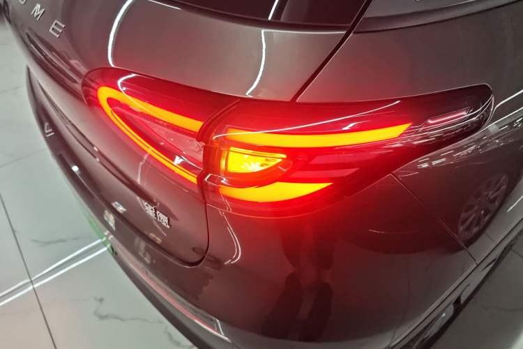 Used  Geome 2025 410 km Free Version
