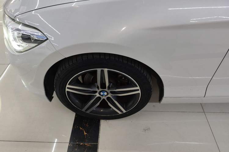 Used BMW 1 Series 2018 118i Sport Design Package