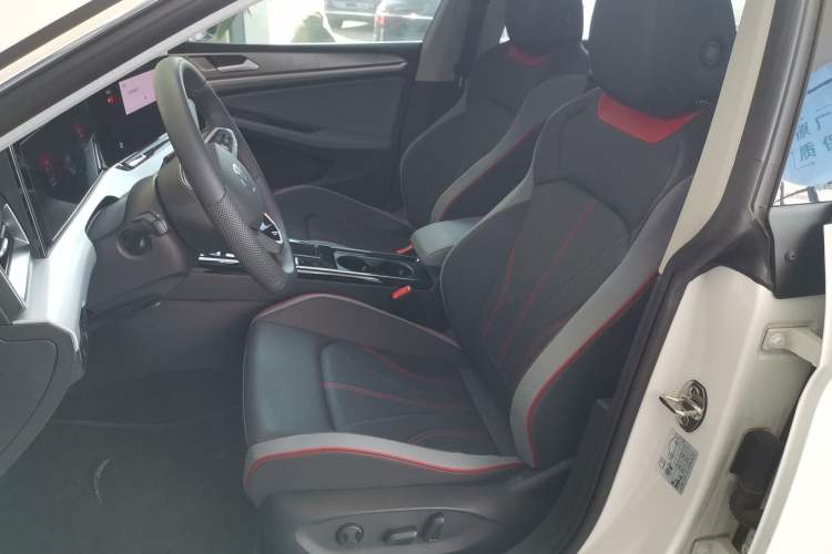 Used Volkswagen Lamando 2025 Lavida L 280TSI DSG Cool & Spicy Edition
