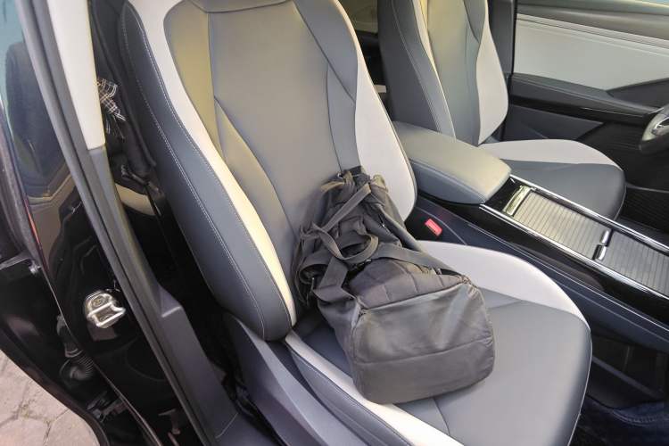 Used Volkswagen ID.6 CROZZ 2021 Long-Range PURE+ Edition
