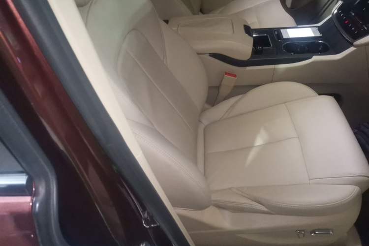 Used Buick GL8 2022 ES Landtrek 653T Luxury Edition