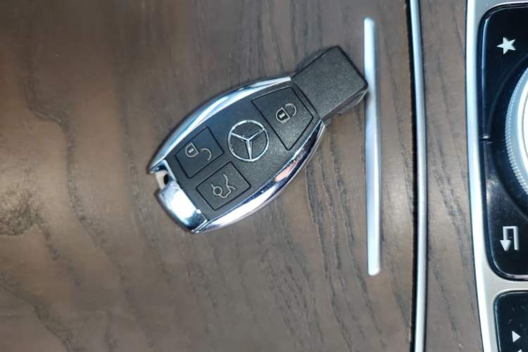 Used Mercedes-Benz GLC 2018 GLC 300 4MATIC Sport Edition
