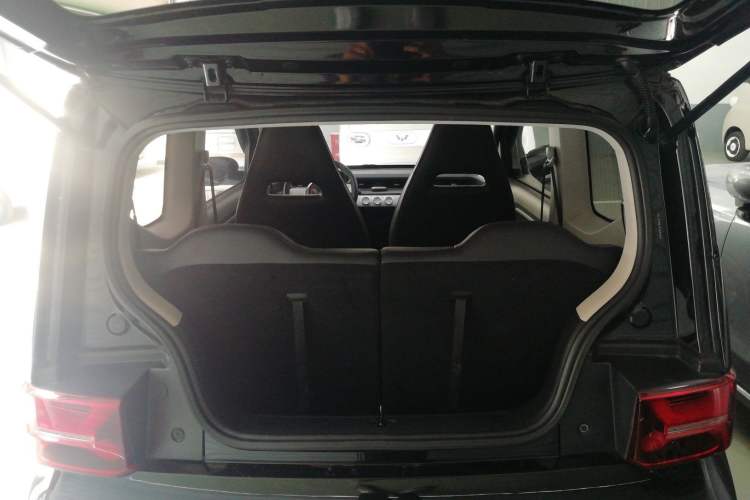 Used Wuling Hongguang MINIEV 2022 GAMEBOY 300km Enthusiast Model with Lithium Iron Phosphate
