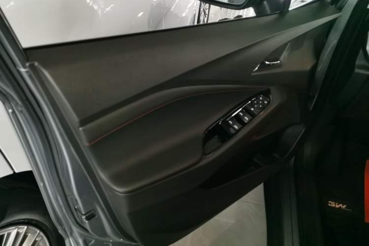 Used Chevrolet Orlando 2019 Redline 530T Automatic Zhaoxiang Edition (5+2 Seating) China VI