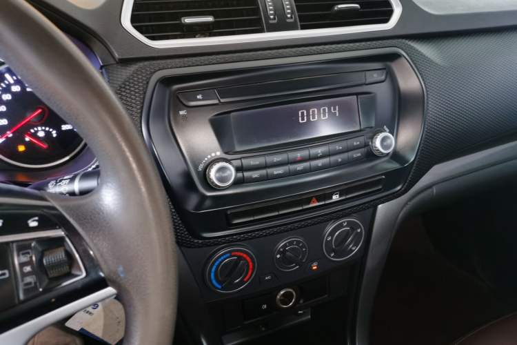 Used Great Wall Wingle 5 2020 2.4L Gasoline Two-Wheel Drive Value Edition Big Double Cab China VI Standard 4K22D4M
