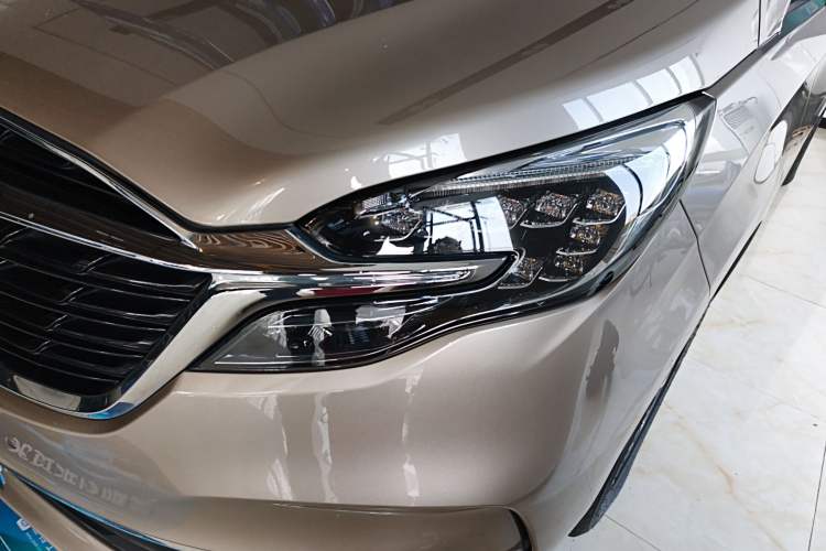 Used Buick GL8 2022 ES Landtrek 653T Luxury Edition
