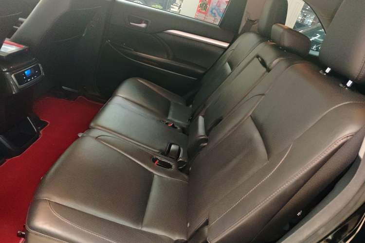 Used Toyota Highlander 2017 2.0T Four-Wheel Drive Luxury Edition 7 Seats
