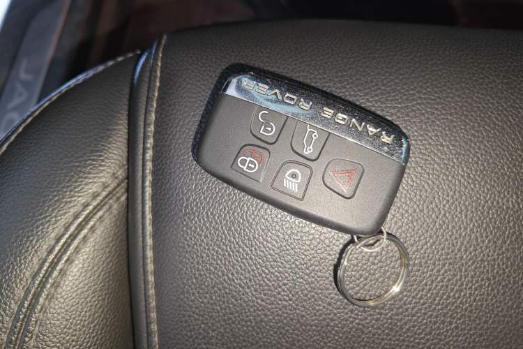 Used Jaguar XFL 2019 XFL 2.0T 200 PS Two-Wheel-Drive Elite Edition
