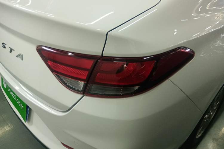 Used Hyundai Celesta 2020 1.6L Automatic GL Enjoyable Edition