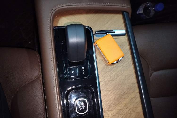 Used Volvo S90 2024 B5 Zhiyi Luxury Edition
