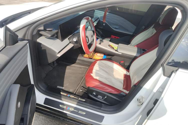 Used  E8 2024 665 km Range Rear-Drive Starship Long-Range Version