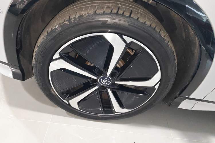 Used BYD Song L EV 2025 Intelligent Driving Version 662 km LiDAR Excellence Edition
