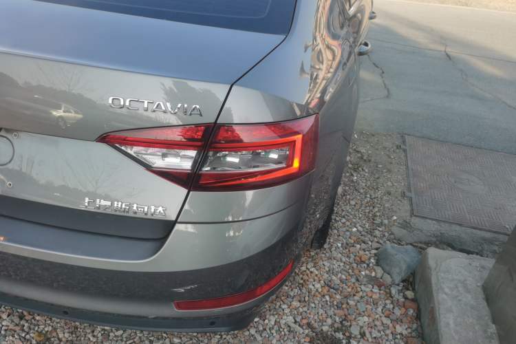 Used Skoda Octavia 2018 1.6L Automatic Comfort Edition
