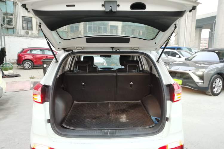 Used Hyundai ix25 2015 1.6L Automatic Two-Wheel Drive Smart GLS Trim
