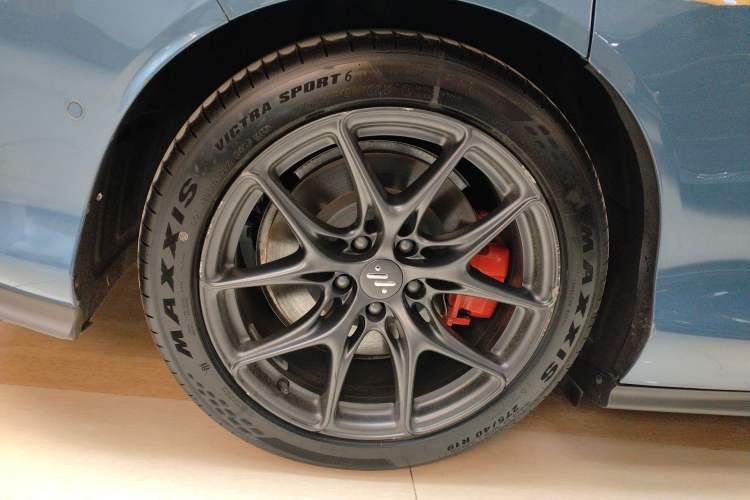 Used  L6 2024 Max Extended-Range Version
