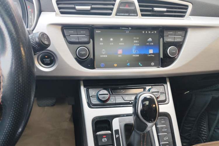 Used Geely Auto Emgrand X7 Sport 2016 1.8TD Automatic ZhiZun Version
