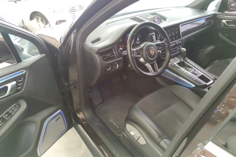 Used Porsche Macan 2018 Macan 2.0T