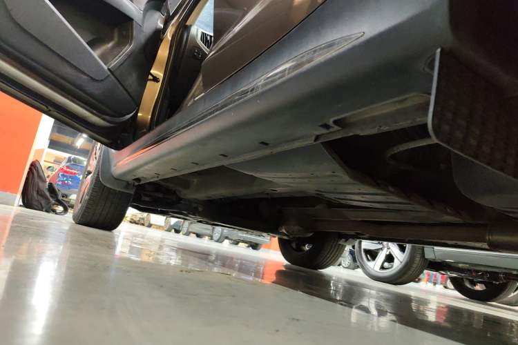 Used Kia Sportage R 2015 2.0L Automatic Two-Wheel Drive DLX Model
