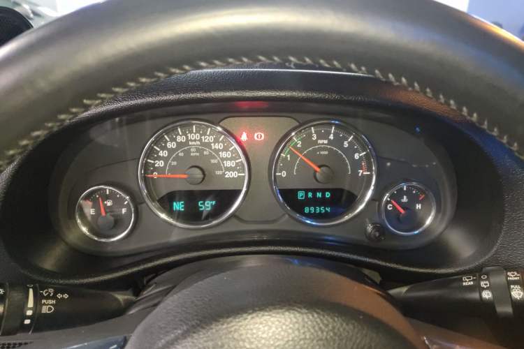 Used  Wrangler 2014 3.0L Sahara Four-Door Edition
