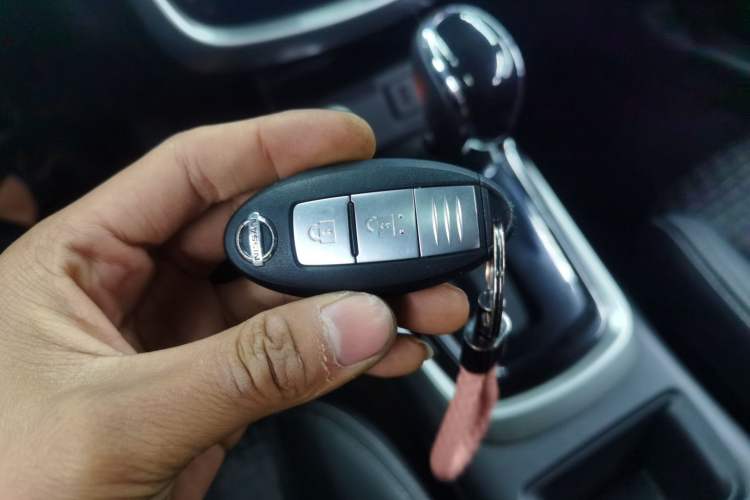 Used Nissan Tiida 2019 1.6L CVT Smart Drive Version China VI Standard
