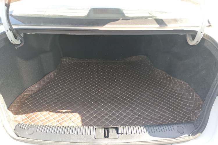 Used Roewe 360 2015 1.5L Automatic Luxury Edition