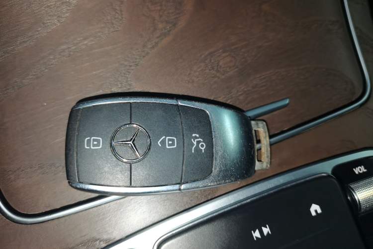 Used Mercedes-Benz GLC 2020 GLC 260 L 4MATIC Luxury Model