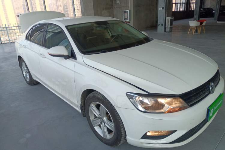 Used Volkswagen Lamando 2015 230TSI DSG Fashion Edition
