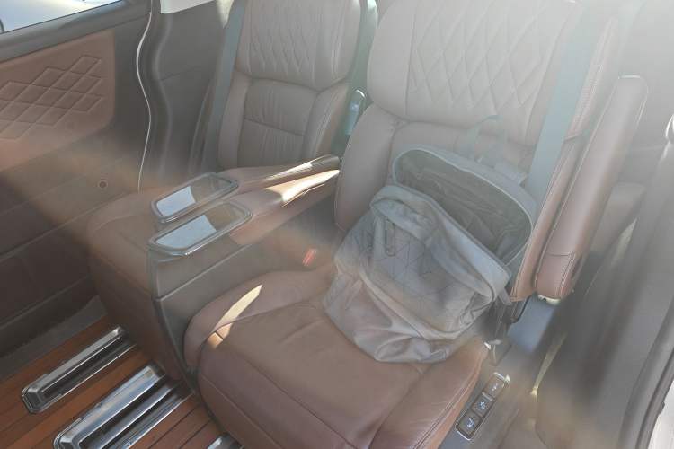 Used Honda Elysion 2019 2.0L Hybrid Supreme Edition