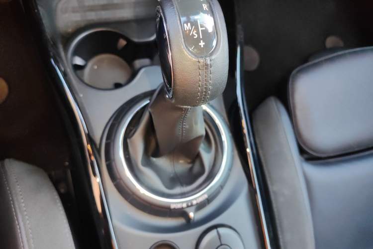 Used  Clubman 2016 1.5T COOPER Connoisseur Edition