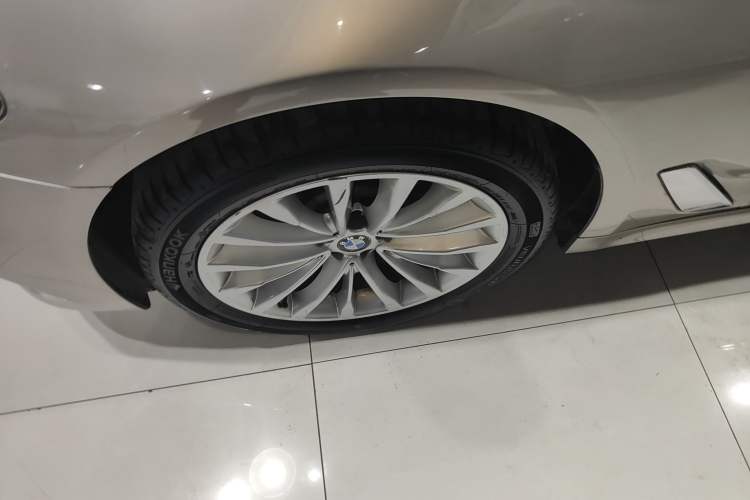 Used BMW 5 Series 2020 525Li Luxury Package