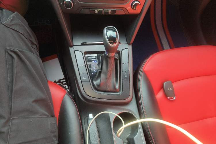 Used Hyundai Elantra 2019 1.4T Dual-Clutch Xuan Dong · Dynamic Model