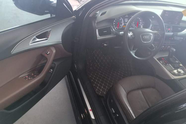 Used Audi A6L 2018 30th Anniversary Edition 35 TFSI Fashion Model
