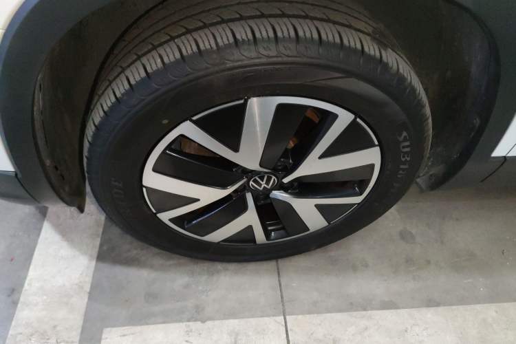 Used Volkswagen Tayron 2023 300TSI Two-Wheel-Drive Luxury Plus Advanced Edition
