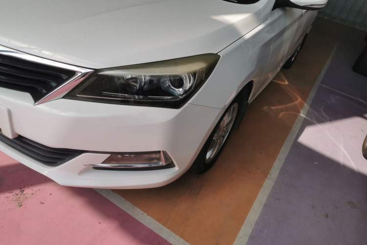 Used Changan Alsvin V7 2015 1.6L Manual Enjoyment Model China V Standard
