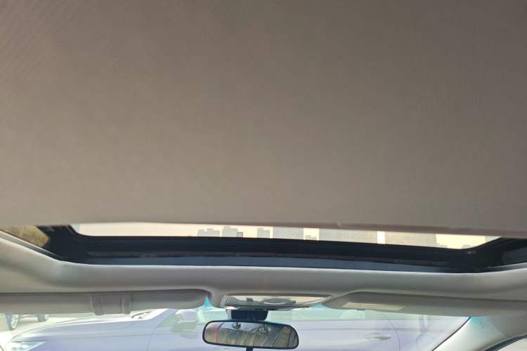 Used Honda Elysion 2019 2.0L Hybrid Luxury Edition
