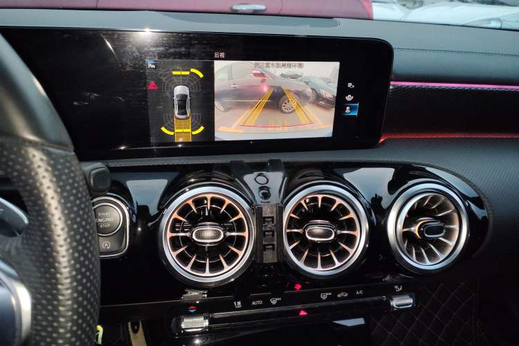 Used Mercedes-Benz A-Class 2022 Second Facelift A 200 L Sport Sedan Fashion Version
