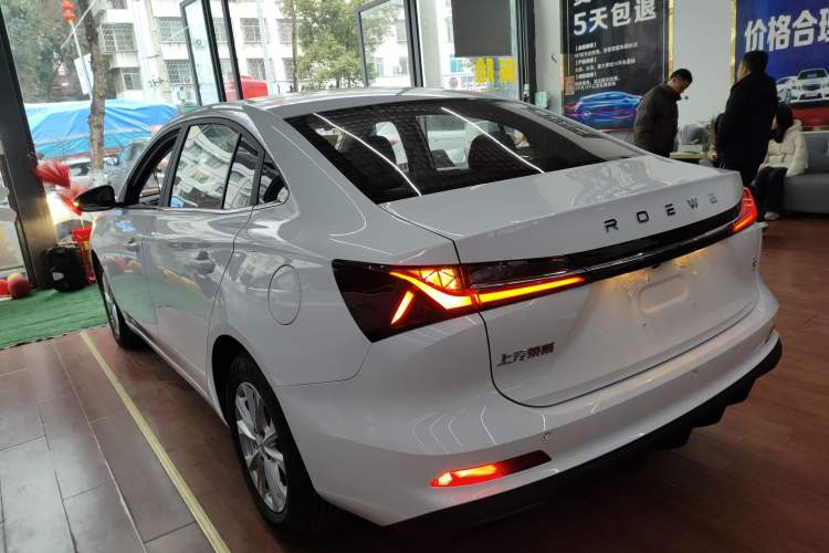 Used Roewe i5 2026 Model 1.5L CVT Luxury Version
