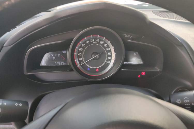 Used Mazda Mazda 3 Axela 2016 Sedan 1.5L Automatic Luxury Model