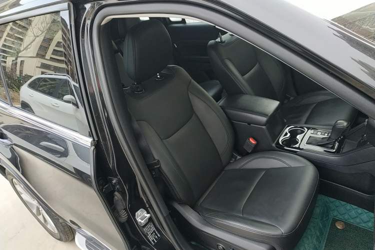 Used  Grand Commander 2018 2.0T Four-Wheel Drive Prestige Edition China V
