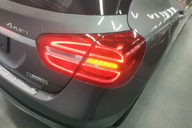 Used Mercedes-Benz GLA 2016 GLA 220 4MATIC Fashion Edition
