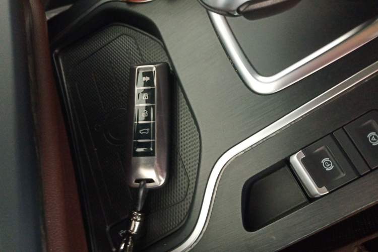 Used Wey VV7 2019 Upgraded Model 2.0T Flagship Version China VI