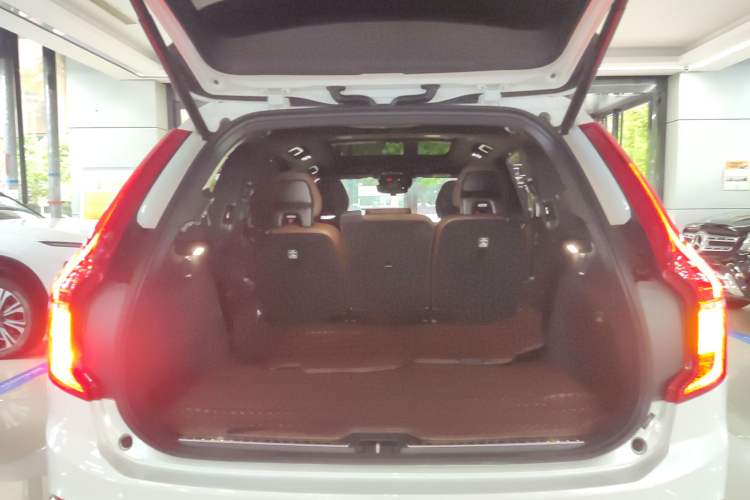 Used Volvo XC90 2021 B6 Zhiyi Luxury Edition 7-Seater
