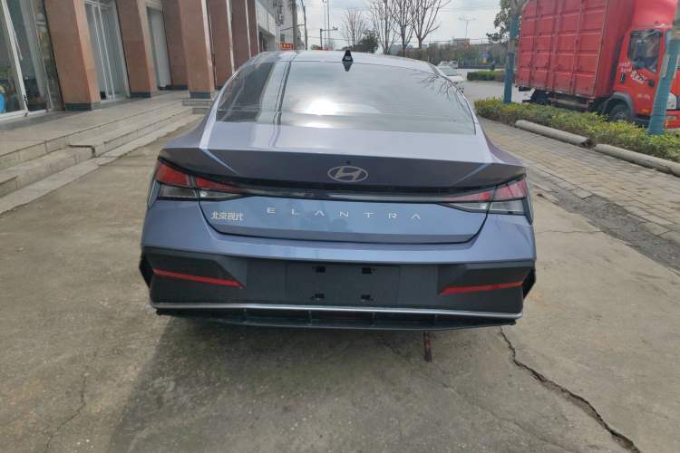 Used Hyundai Elantra 2023 1.5L CVT GLS Leading Edition
