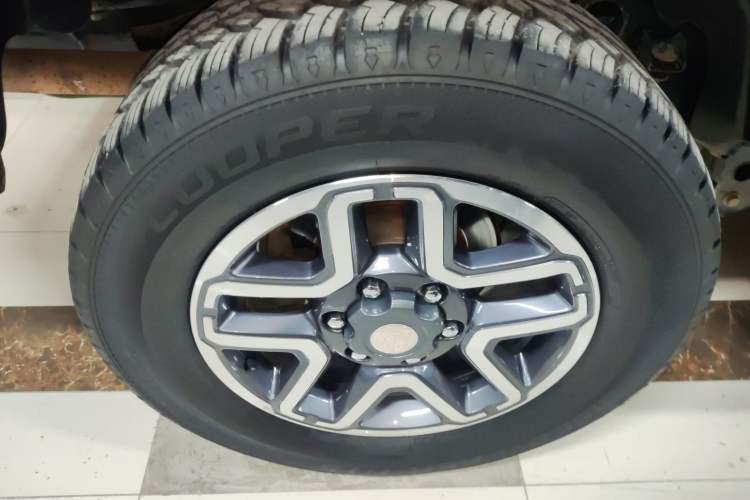 Used Beijing Auto BJ40 2016 40L 2.3T Automatic All-Wheel Drive Premium Edition
